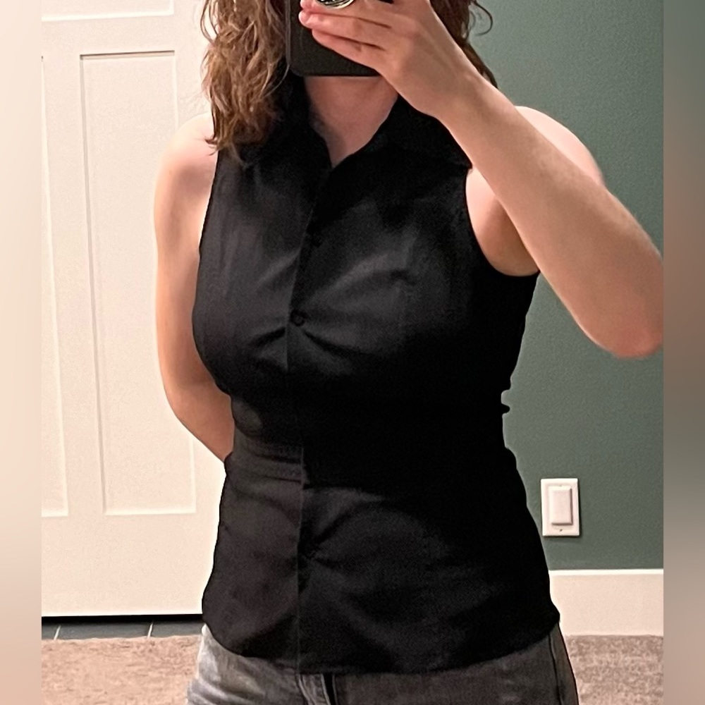 Express sleeveless button down black shirt